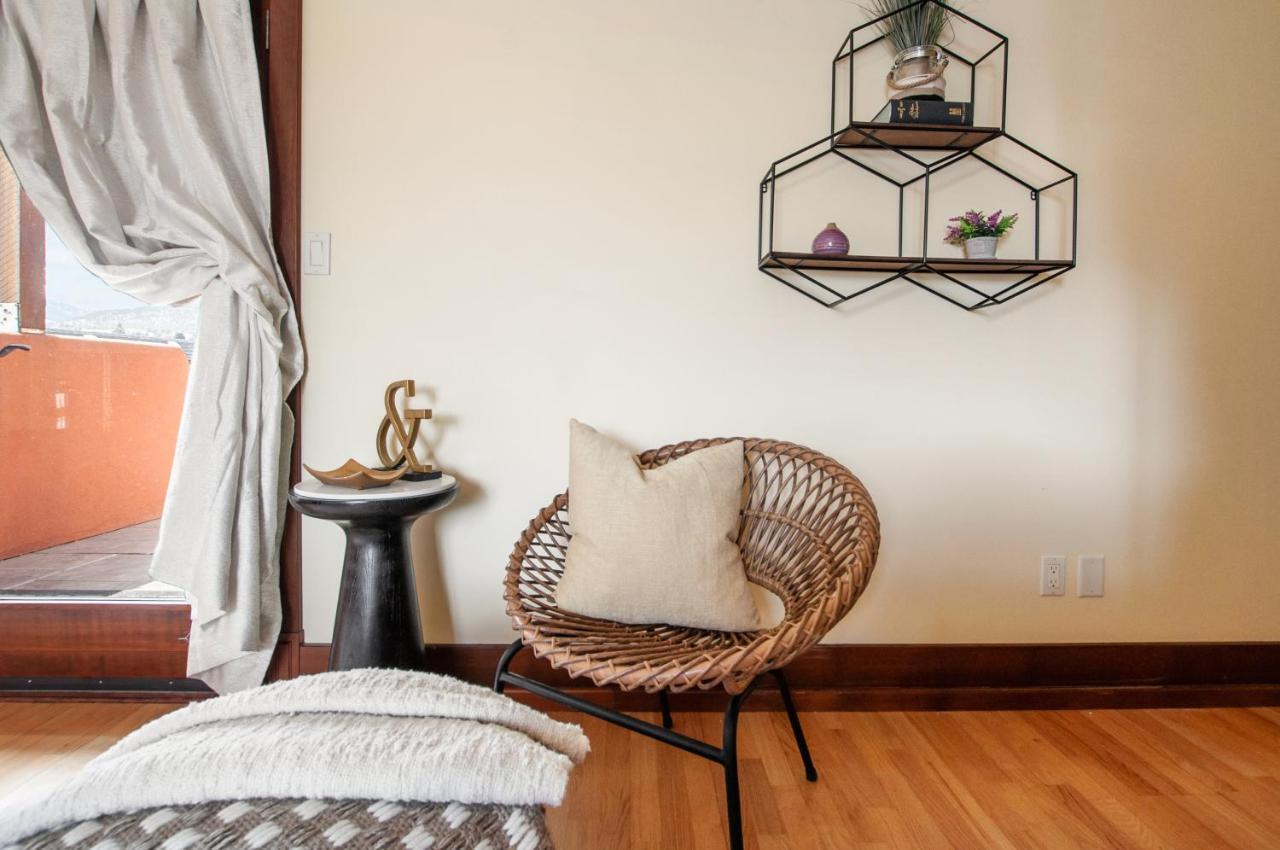 Casa Grande Inn & Suites Пентиктън Екстериор снимка